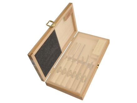 Wooden case, empty, 7 pieces, for chip carving chisels and knives